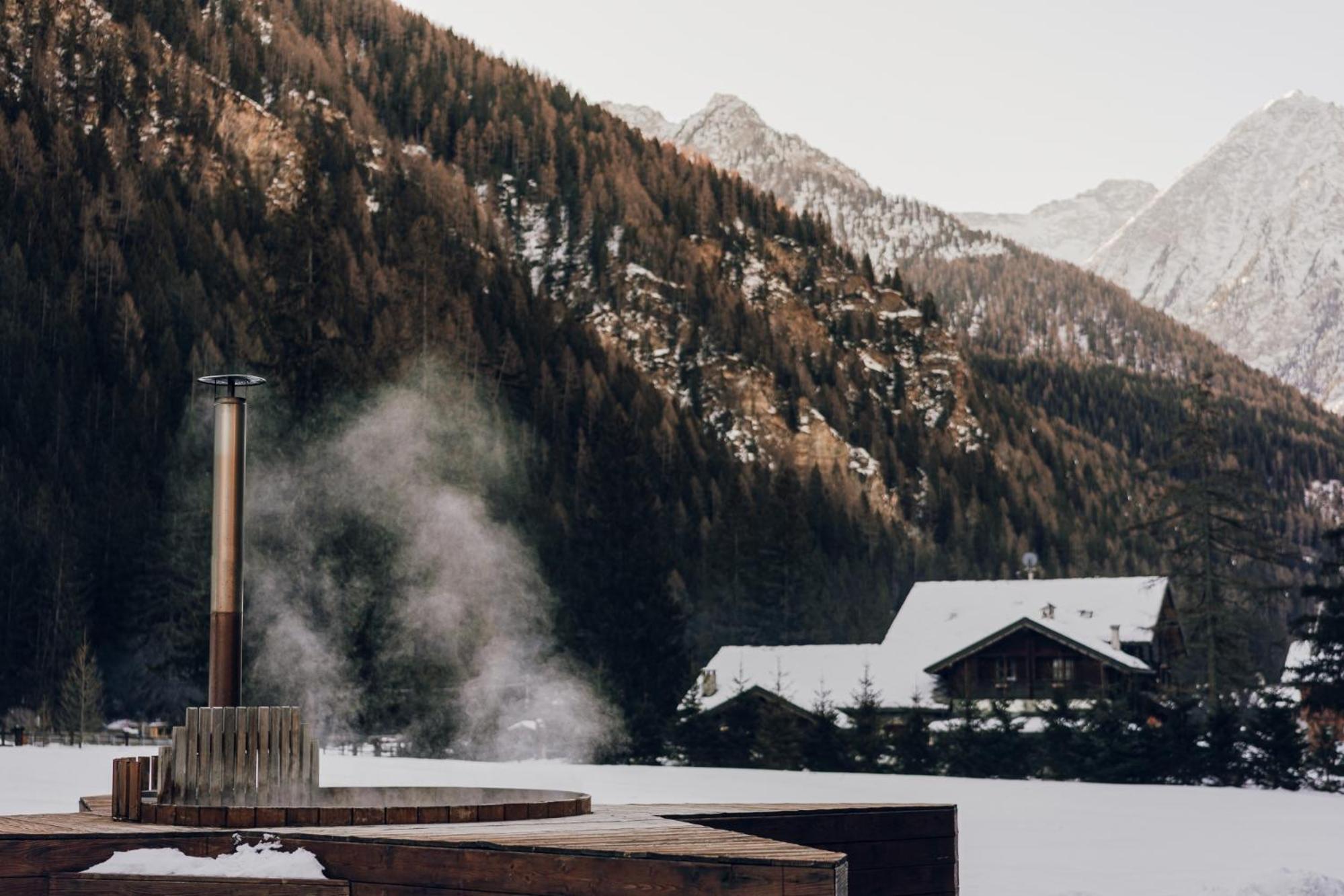 campZero Active Luxury Resort Champoluc Exterior foto